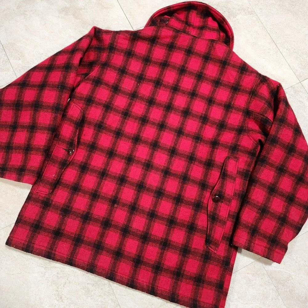 VTG Woolrich Mens 40 Red Buffalo Plaid Heavy Wool Mackinaw‎ Coat USA #523 Jacket